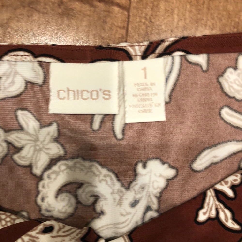 Chico’s top - Picture 2 of 2